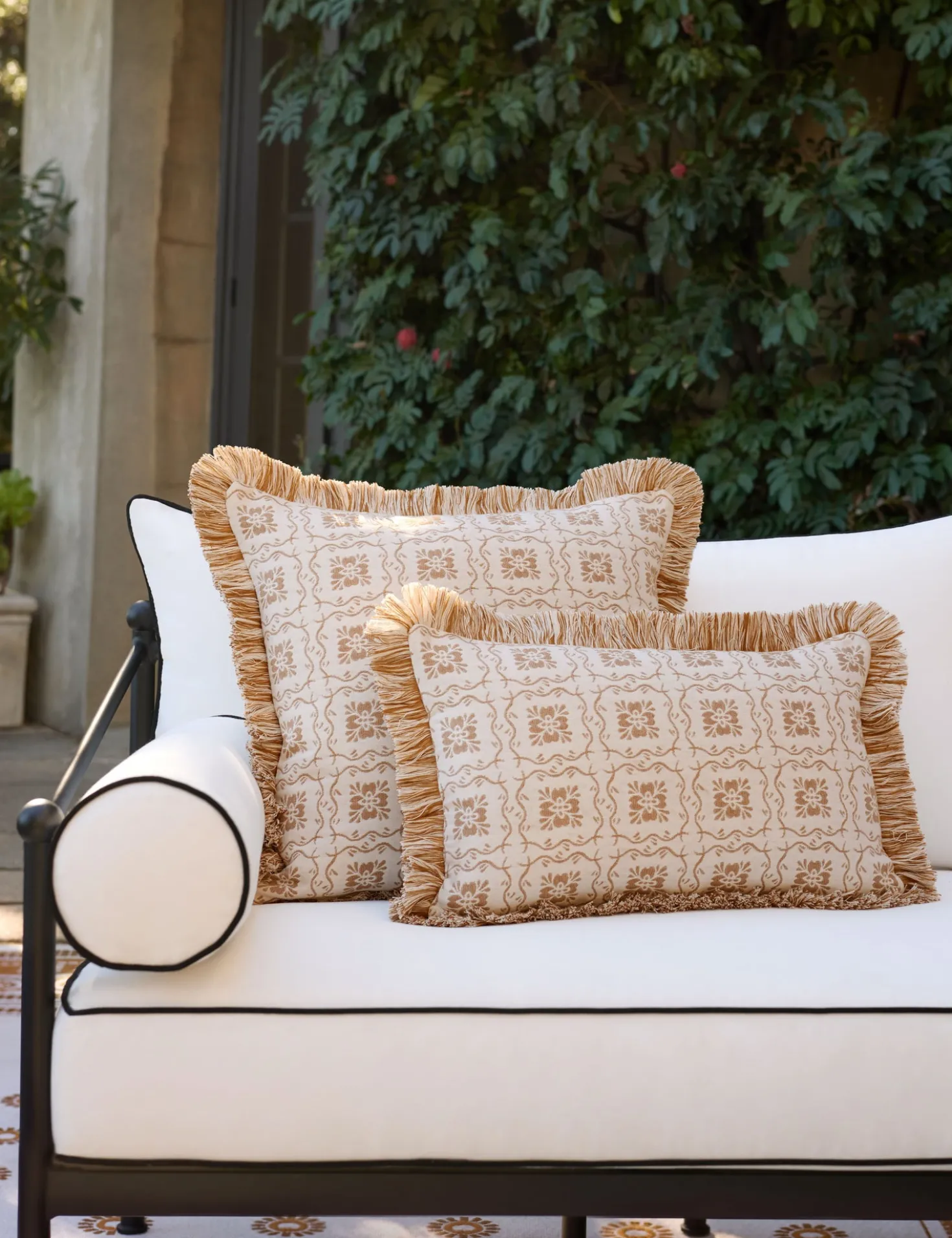 Halstead Indoor / Outdoor Pillow