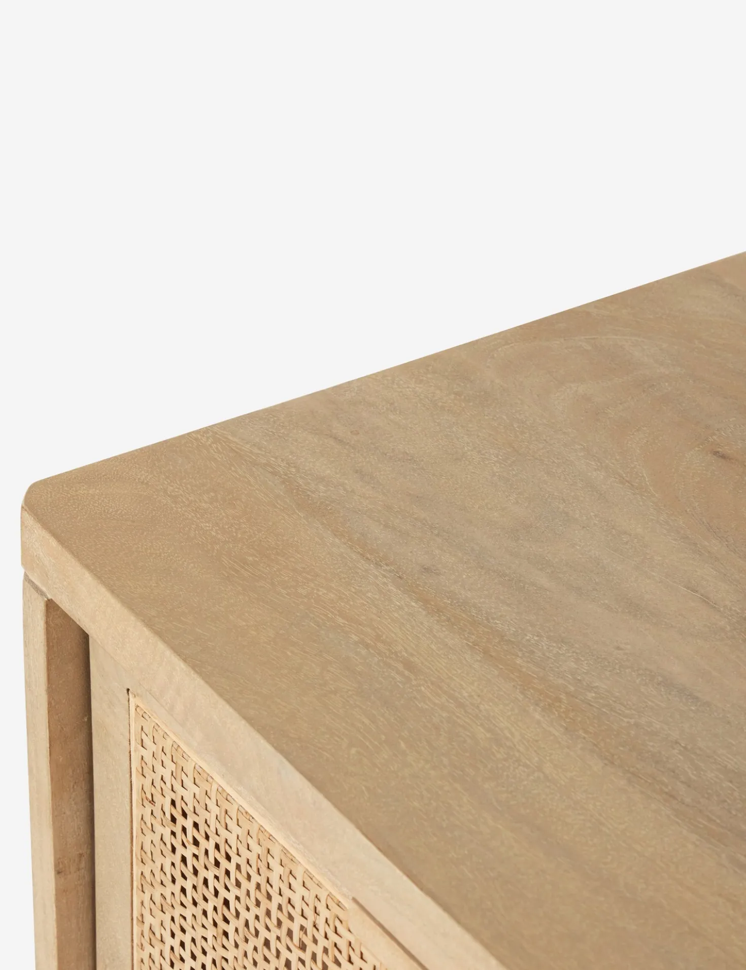 Hannah 9-Drawer Dresser