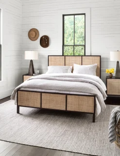 Hannah Platform Bed