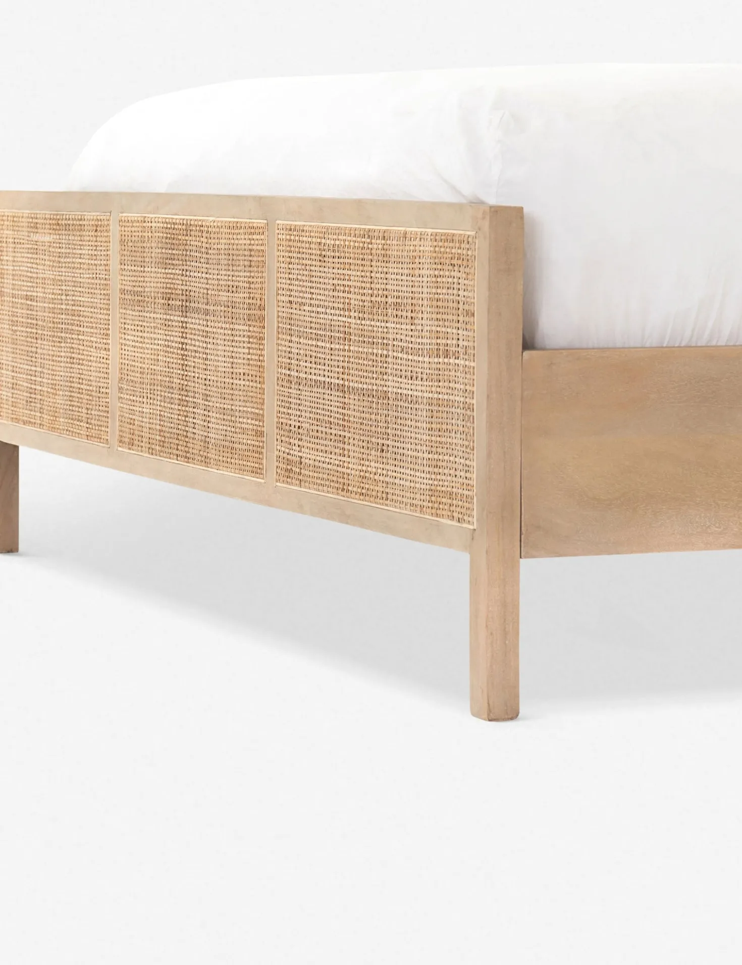 Hannah Platform Bed