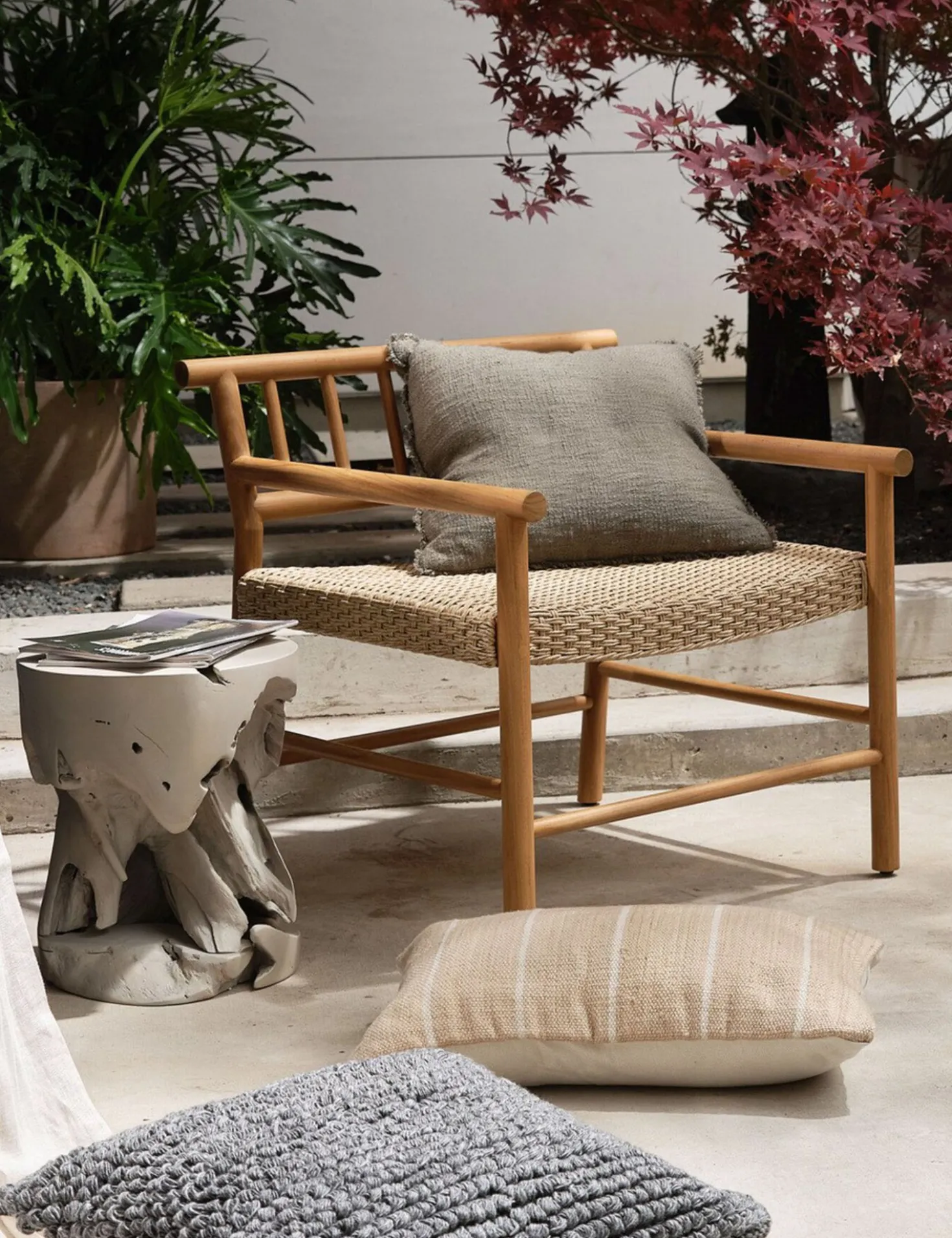 Hardy Indoor / Outdoor Stool