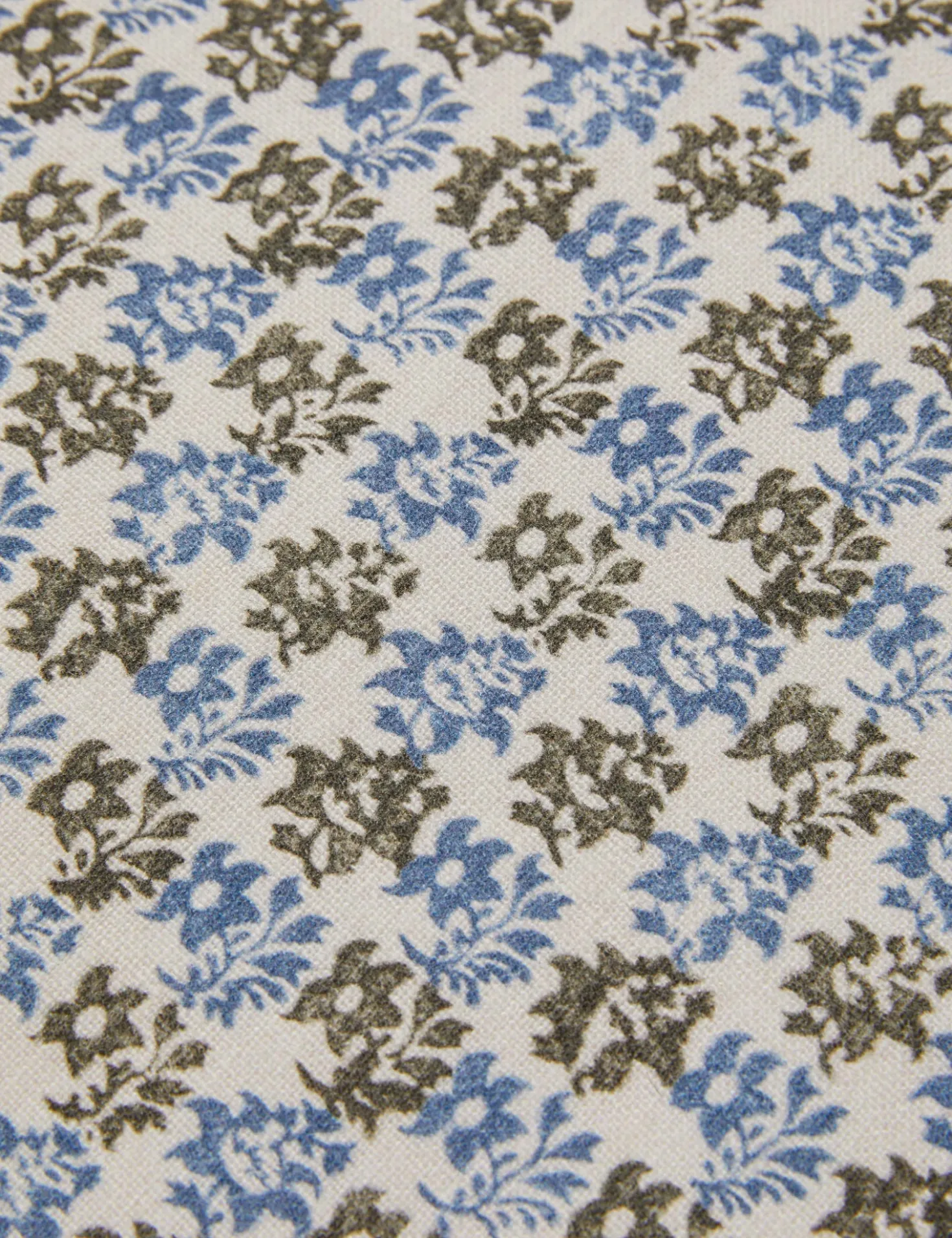 Haris Linen Roman Shade by Heidi Caillier
