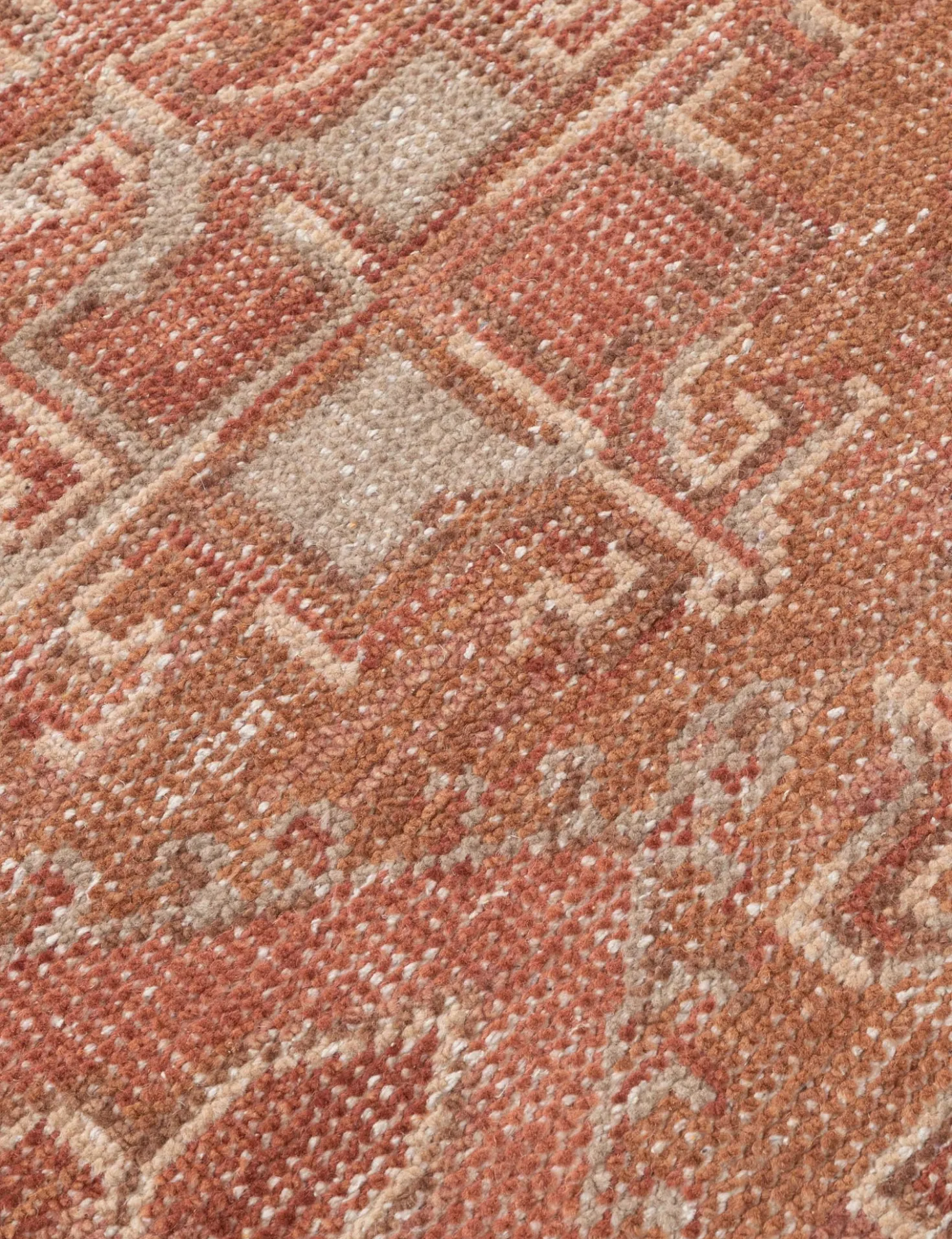 Ihsan Hand-Knotted Wool Rug