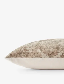 Jacome Pillow