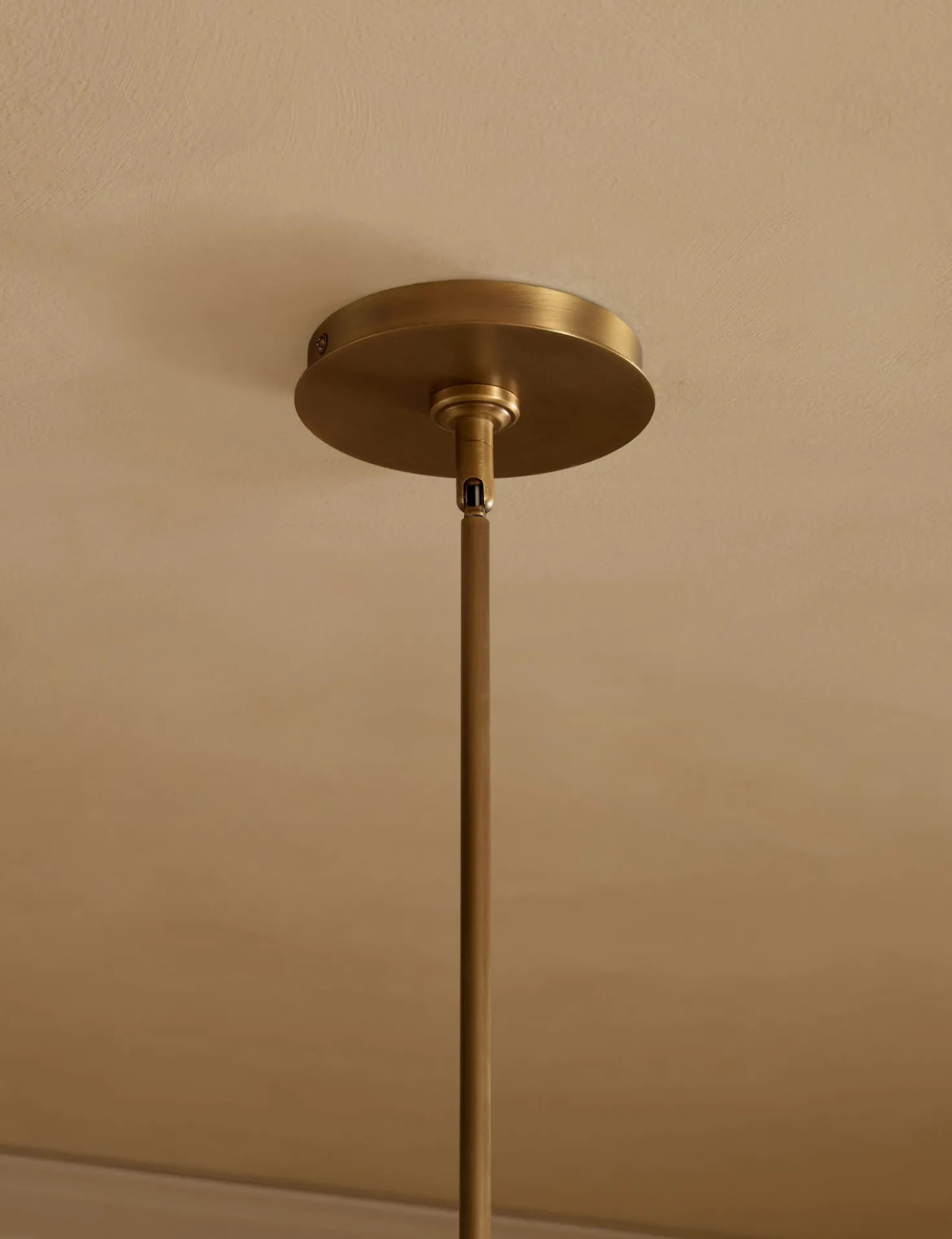 Jordan Pendant Light