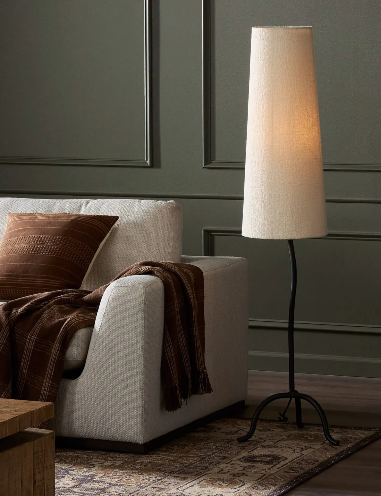 Justino Floor Lamp