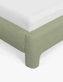 Kaisley Platform Bed
