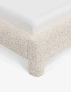 Kaisley Platform Bed