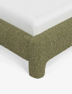 Kaisley Platform Bed