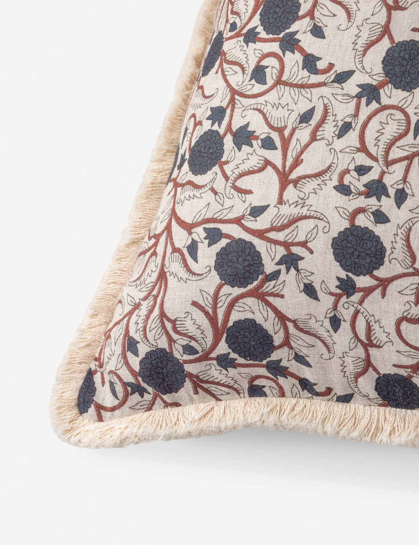 Kamiyah Pillow