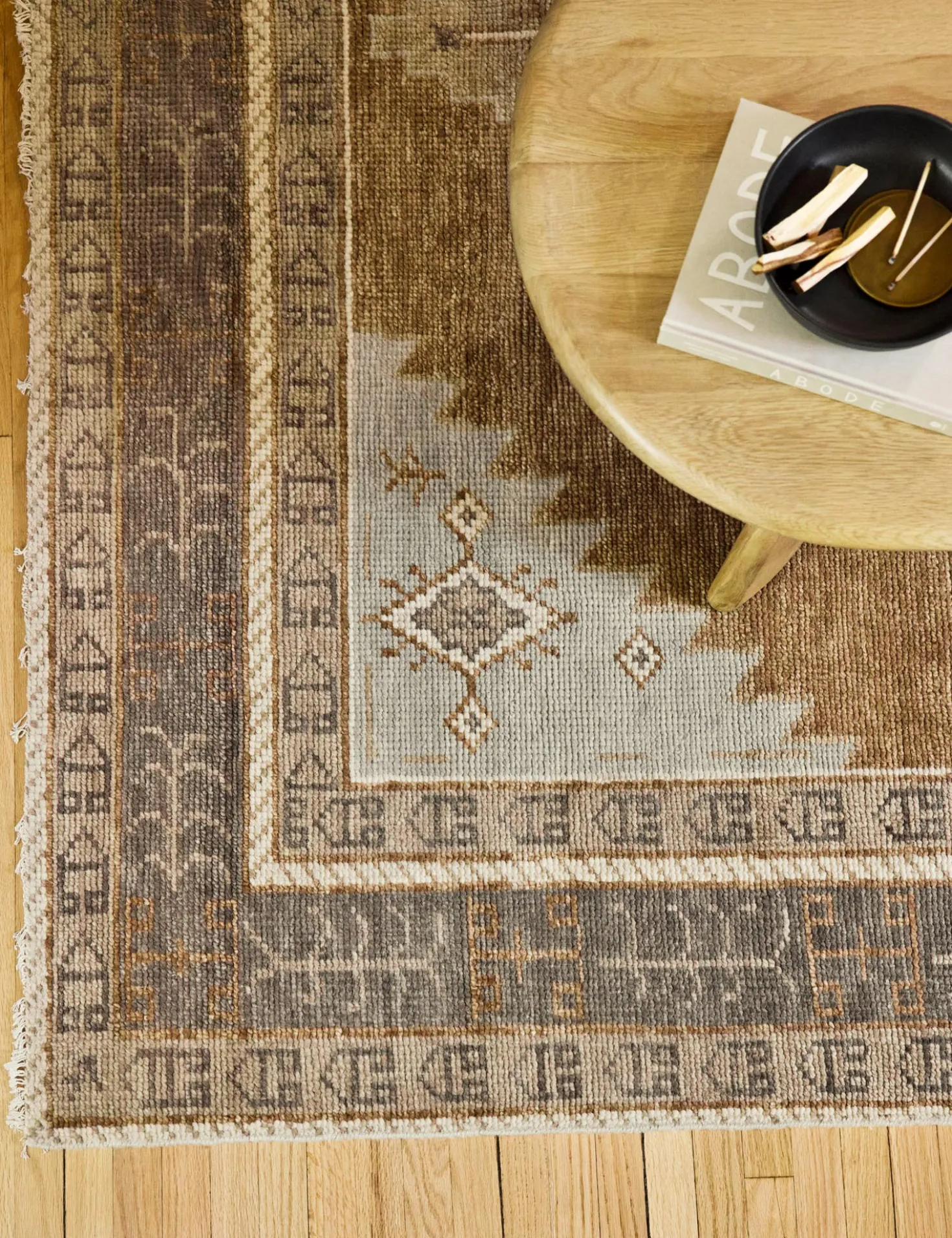 Kate Hand-Knotted Wool Rug