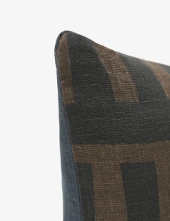 Kellan Pillow