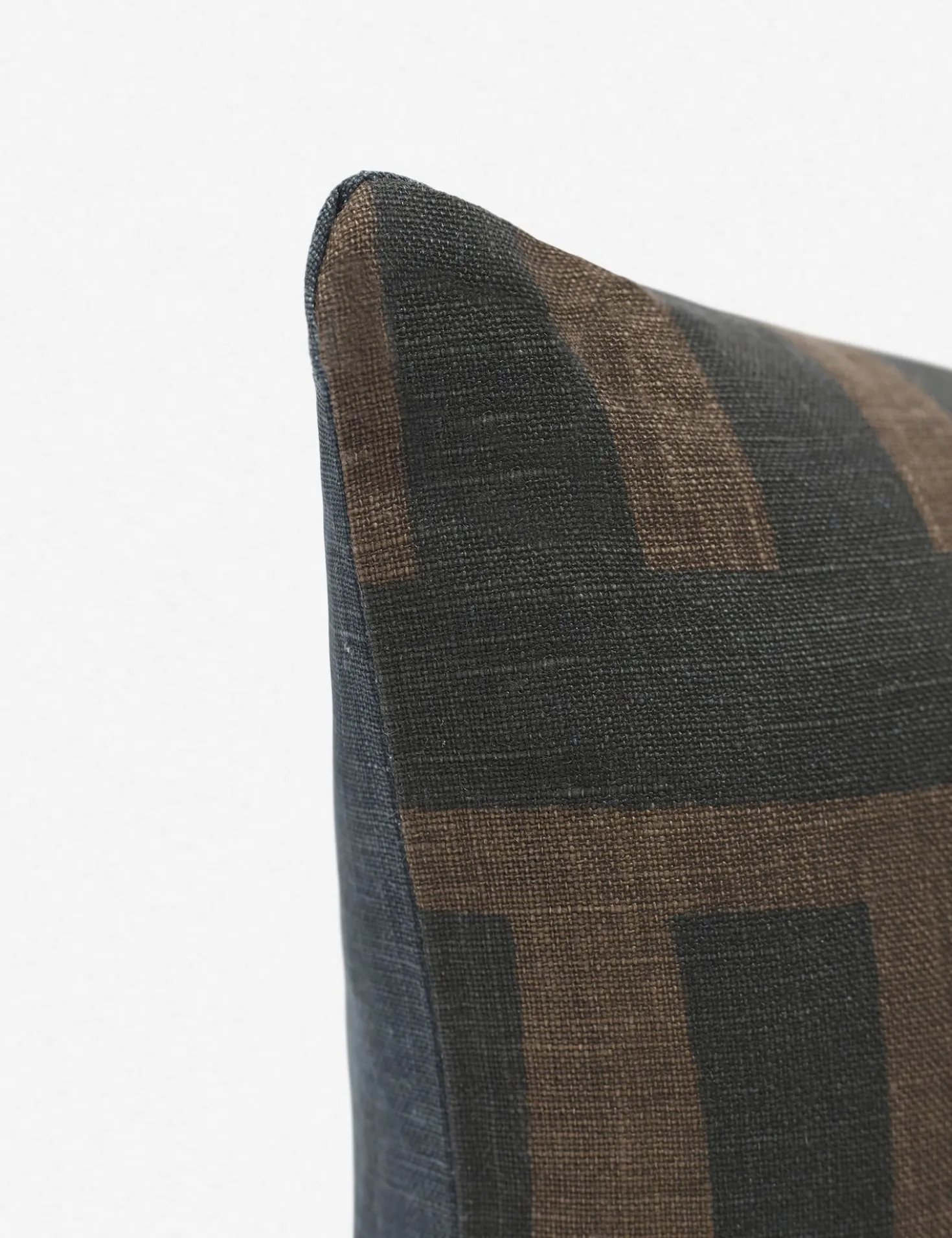Kellan Pillow