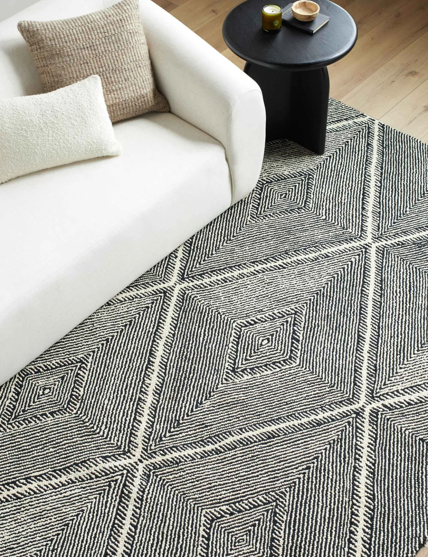 Koston Hand-Tufted Wool Rug