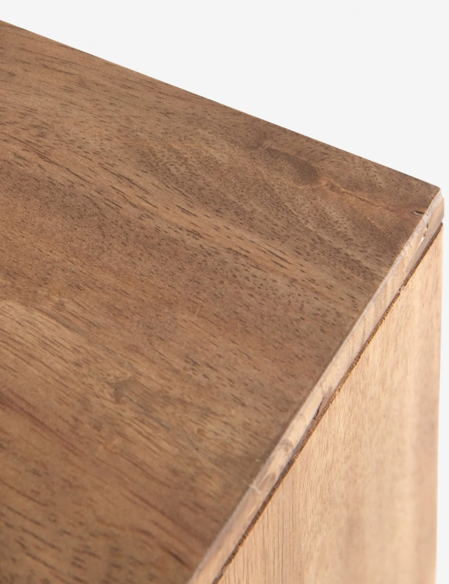 Kyra Sideboard