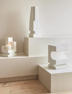 La Structure Pillar Holder by Lemieux et Cie