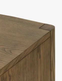 Laird Cabinet