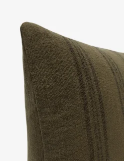 Lan Pillow