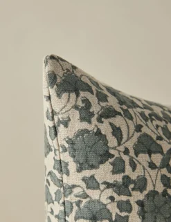 Lavelanet Linen Pillow