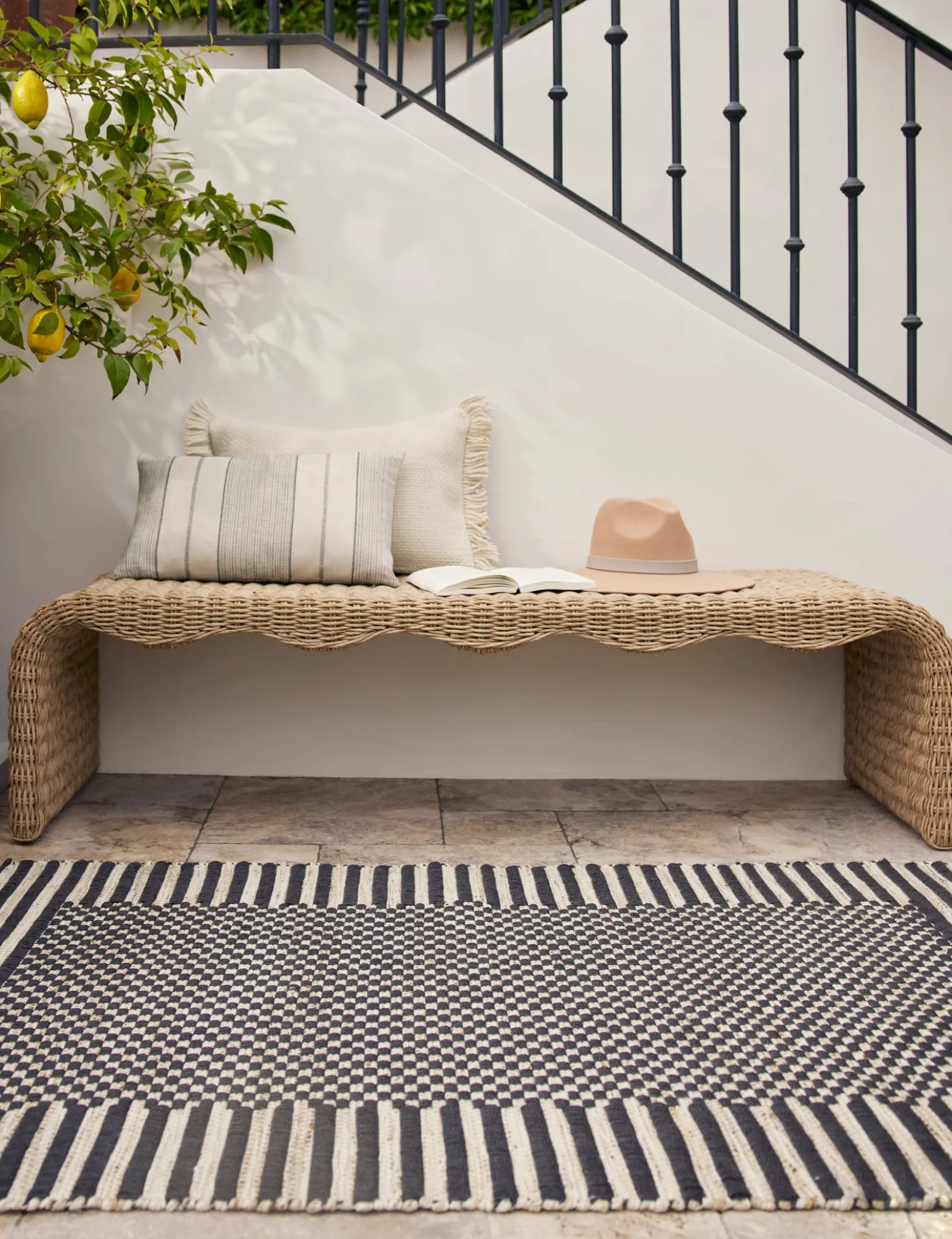 Lavinia Handwoven Indoor / Outdoor Rug