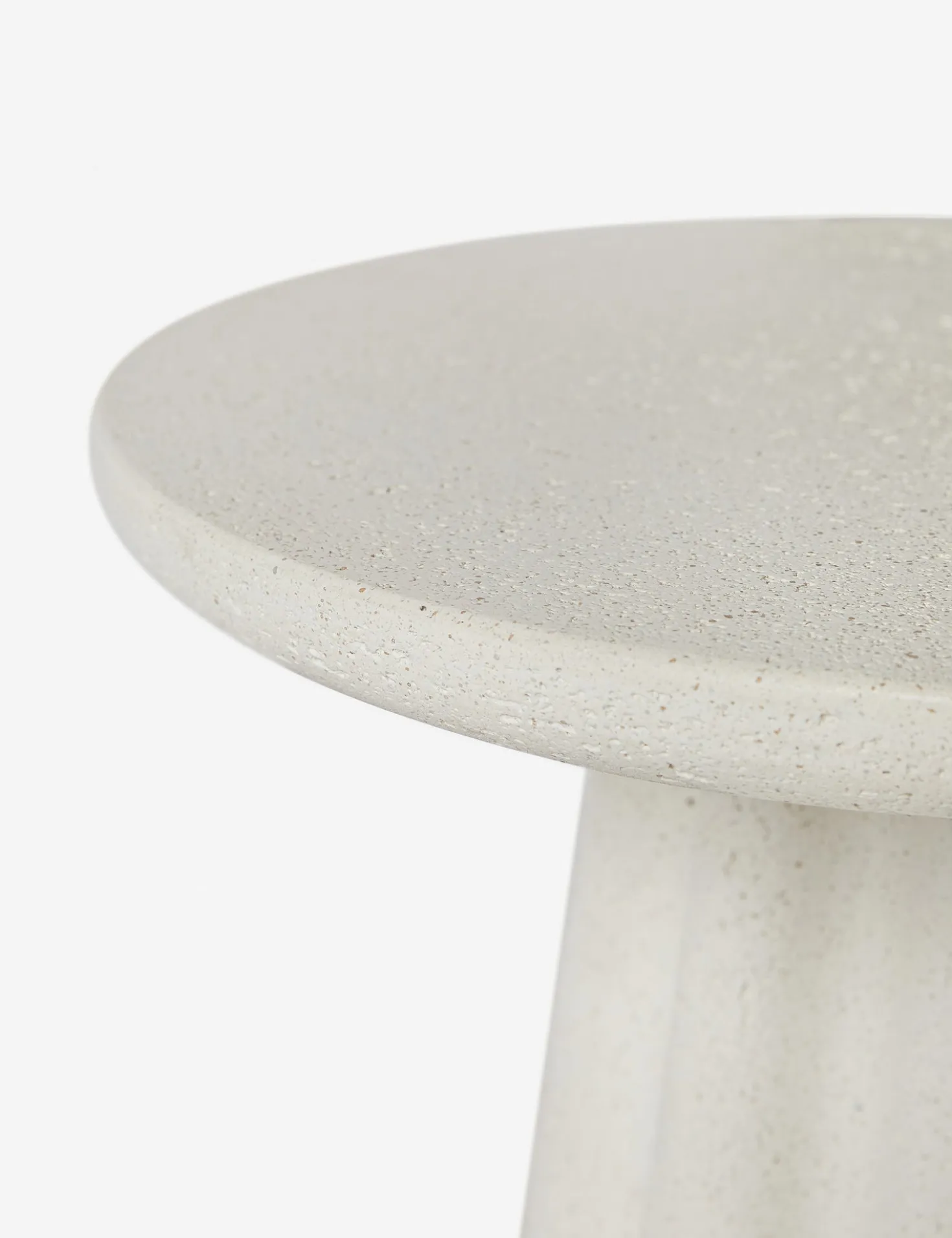 Lazenby Indoor / Outdoor Round Side Table