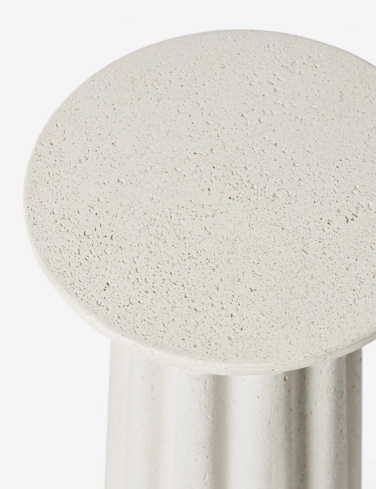 Lazenby Indoor / Outdoor Round Side Table