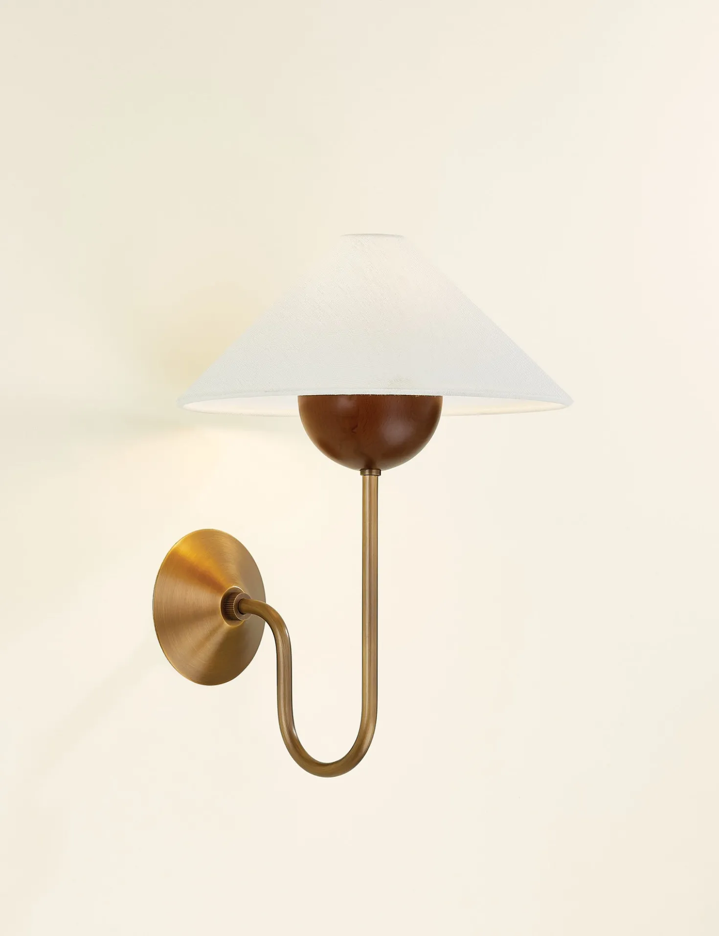 Leano Sconce