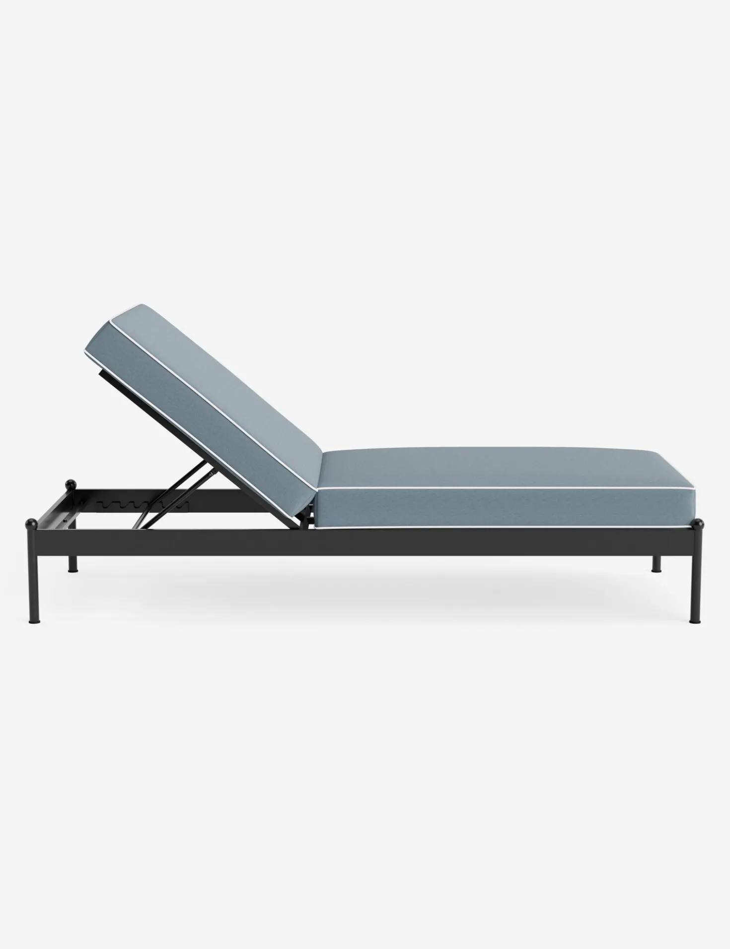 Leni Outdoor Chaise