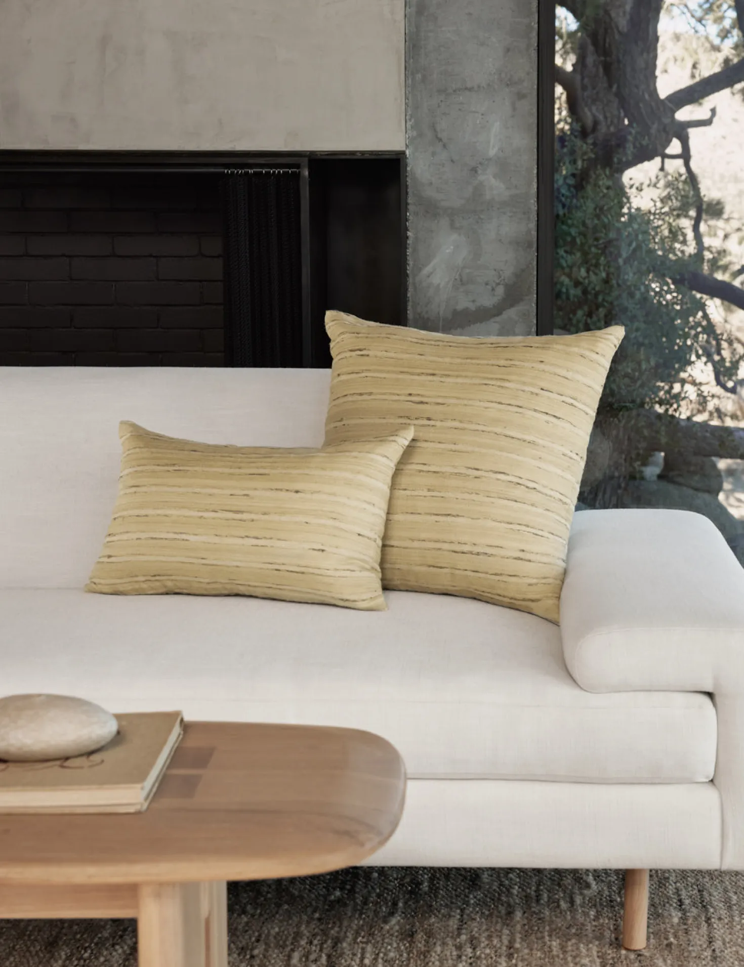 Leni Silk Pillow