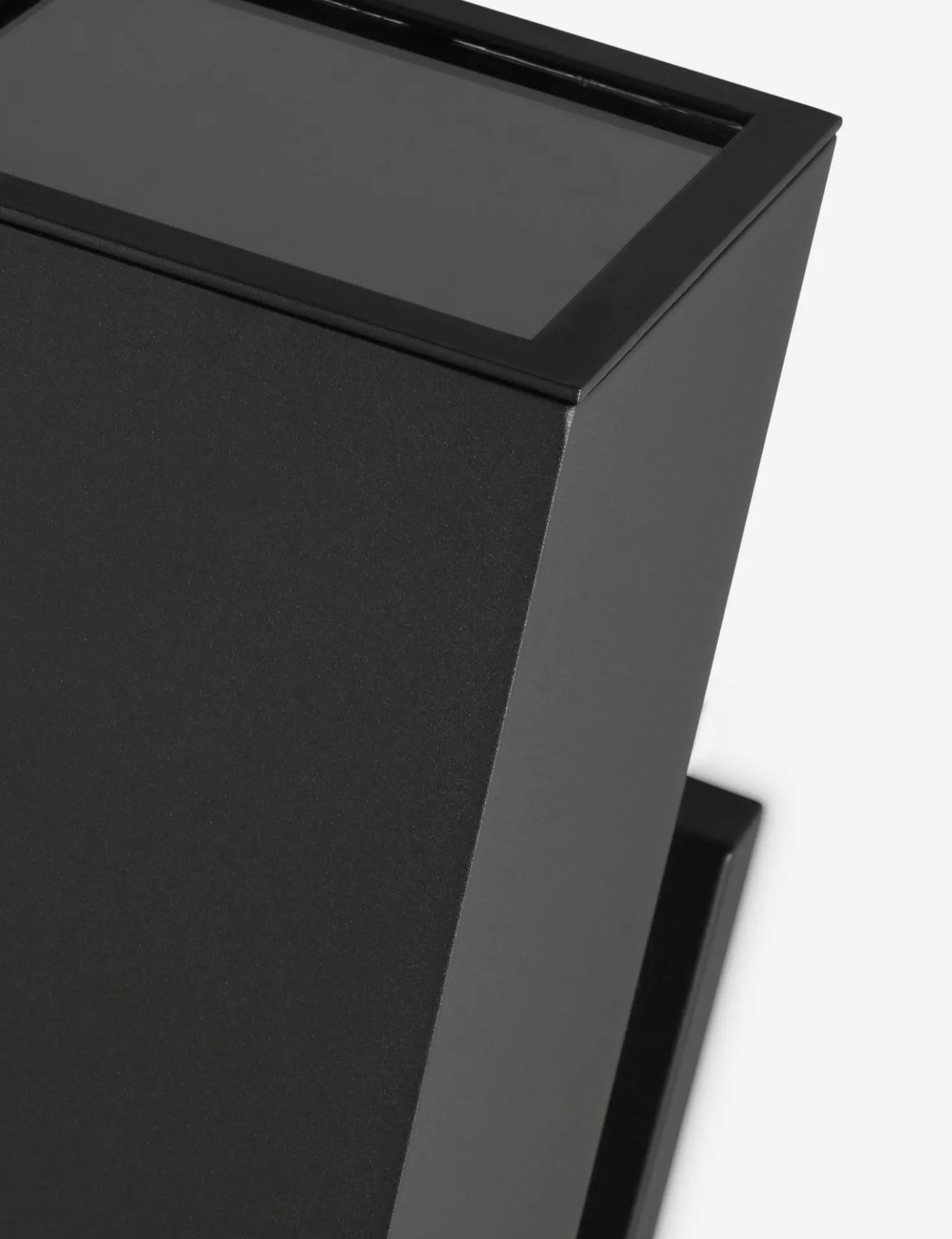 Lennart Outdoor Sconce