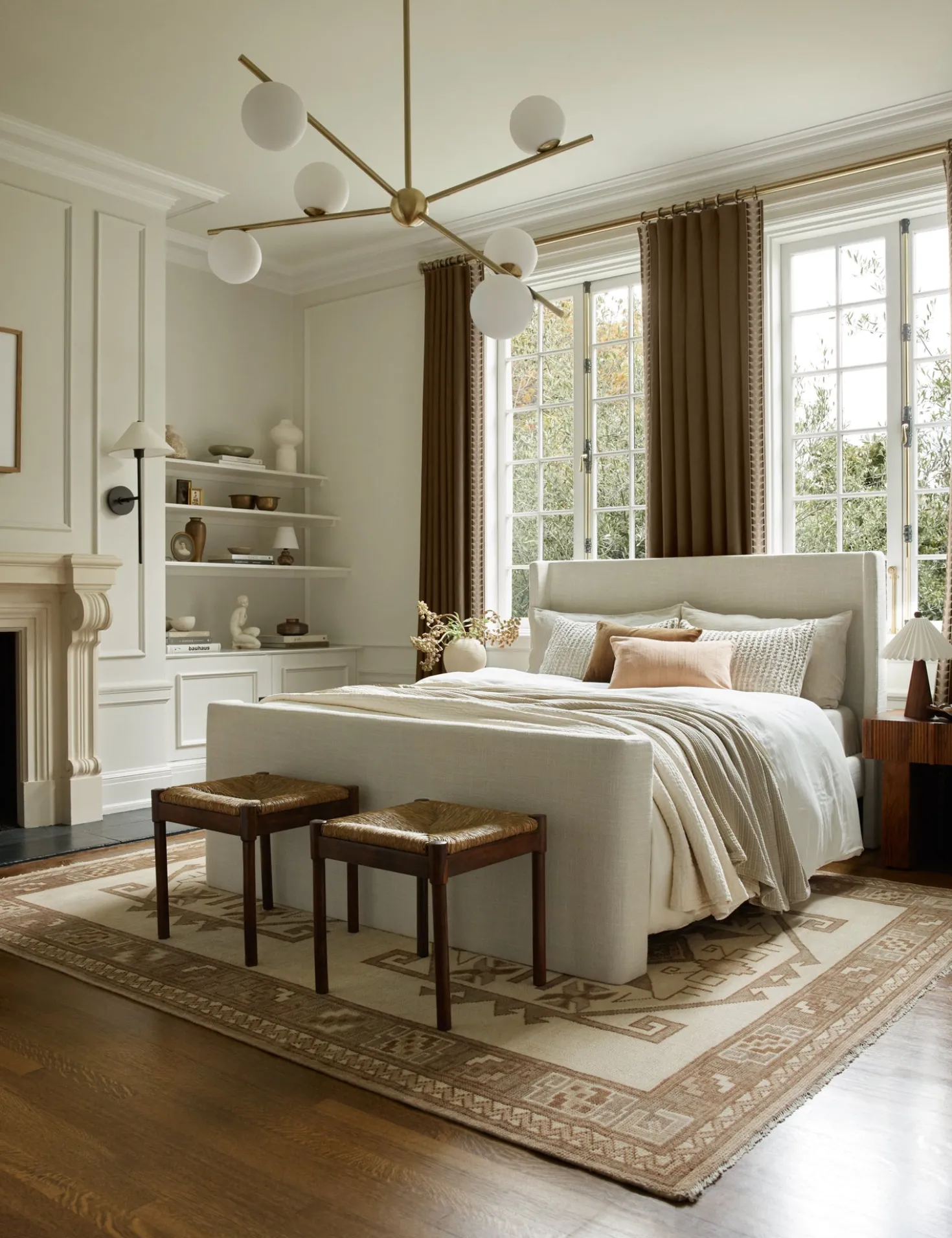 Lesi Hand-Knotted Wool Rug