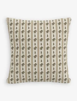 Libby Indoor / Outdoor Pillow