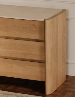 Lindahl Dresser