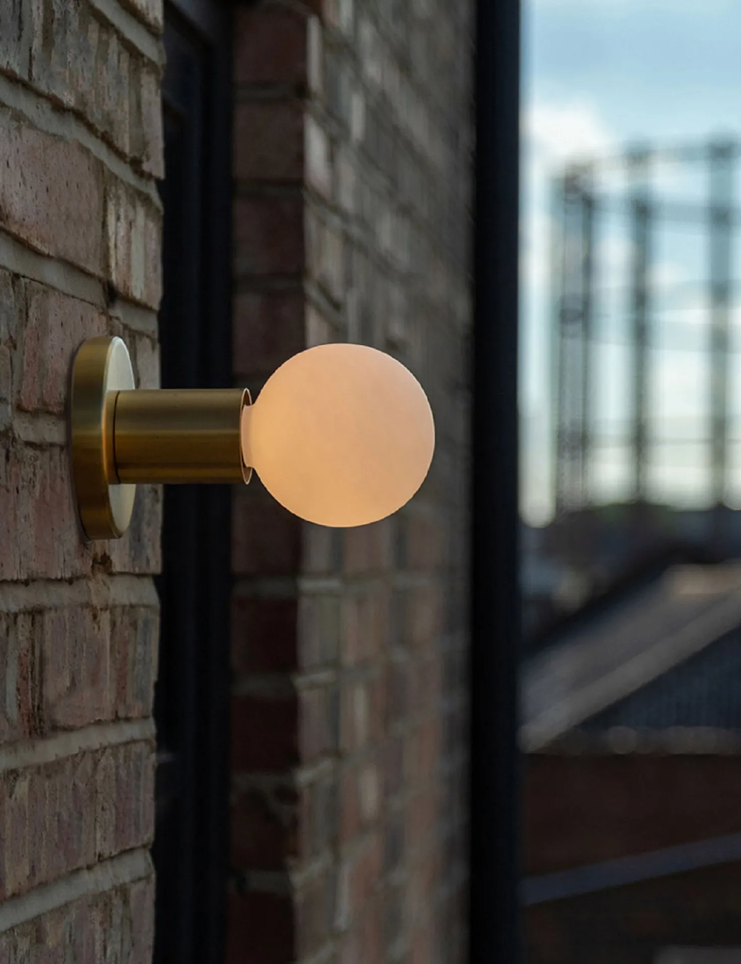 Lochan Outdoor Sconce with Sphere III by Tala