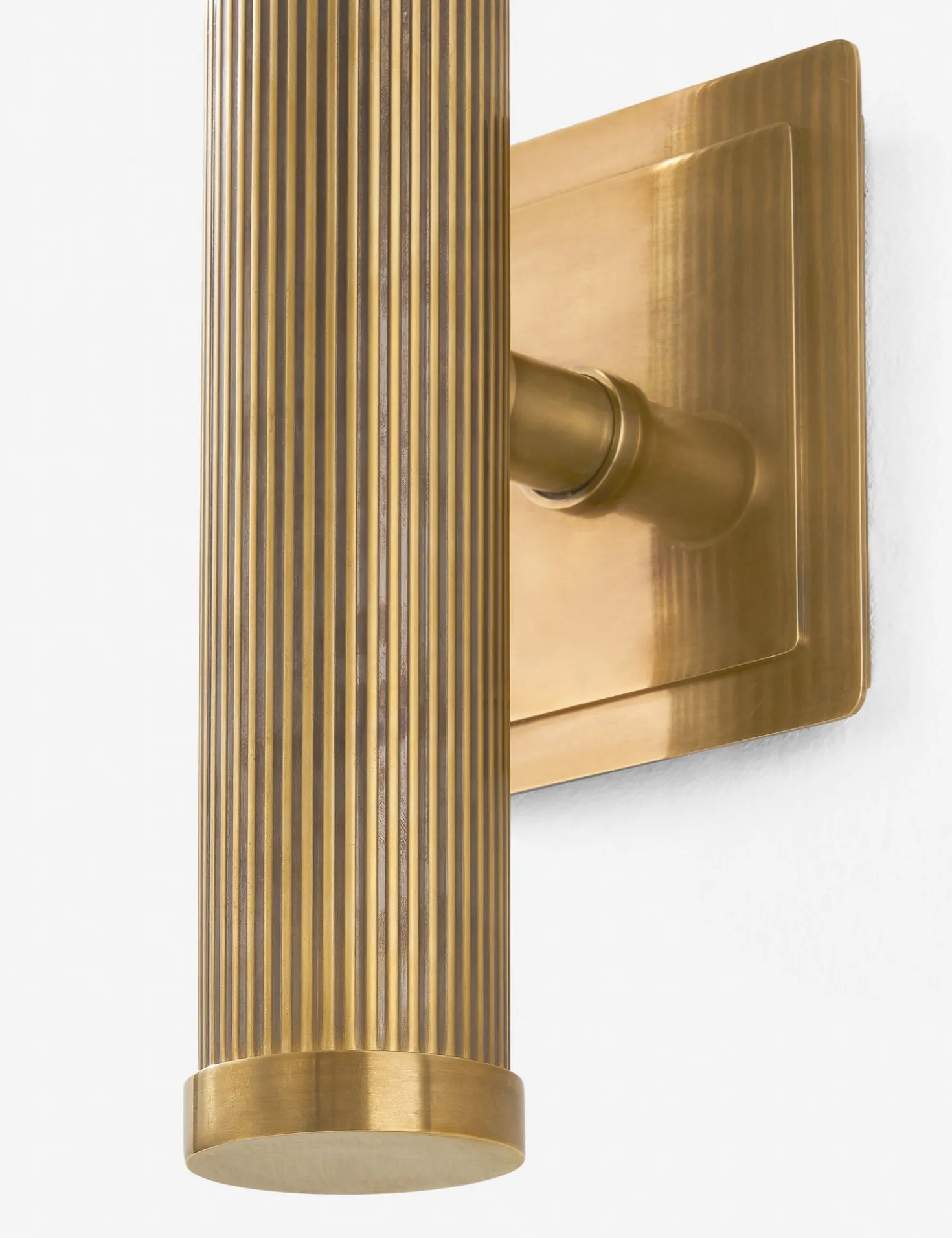 Logi Sconce