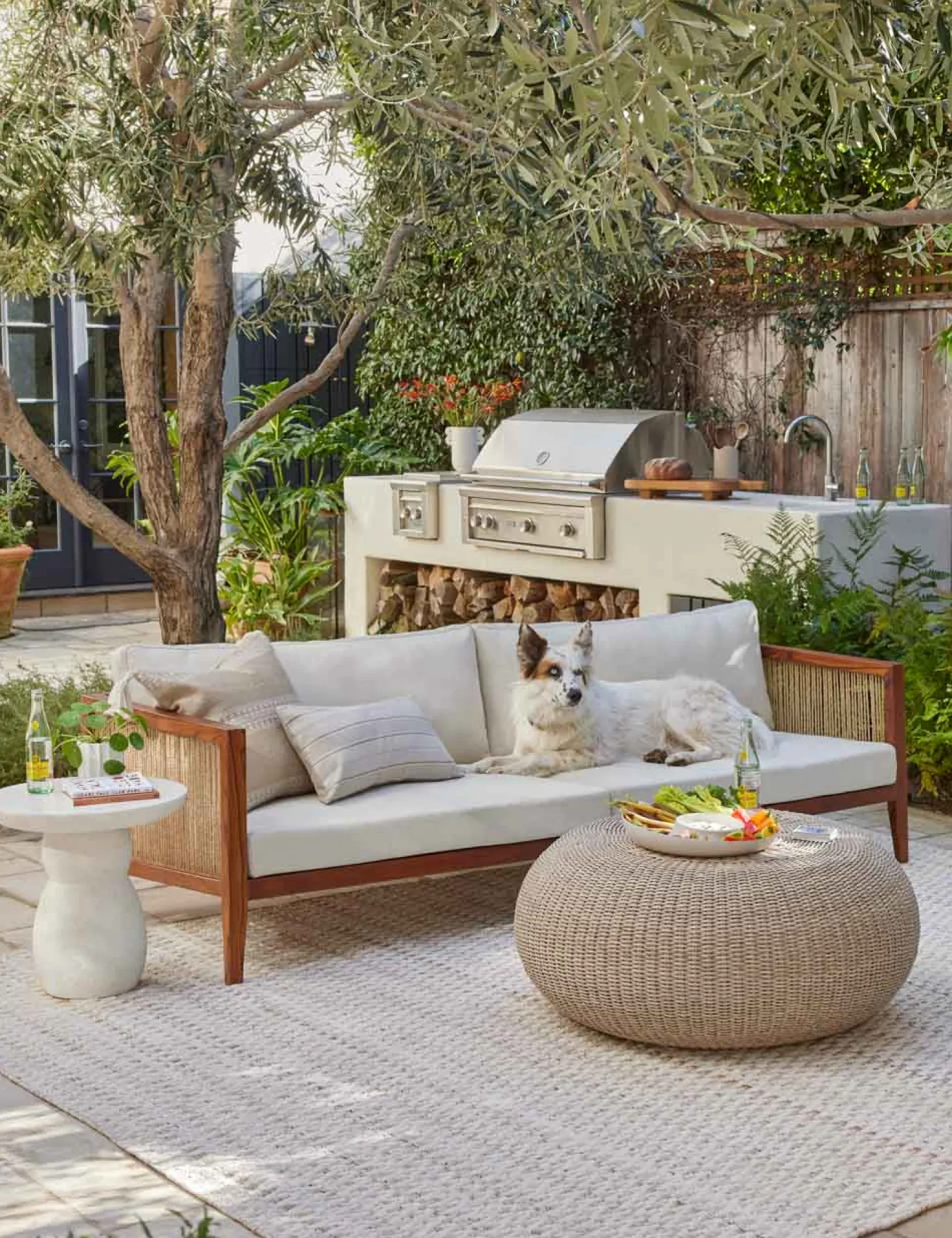 Lomina Indoor / Outdoor Coffee Table