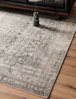 Lonna Rug