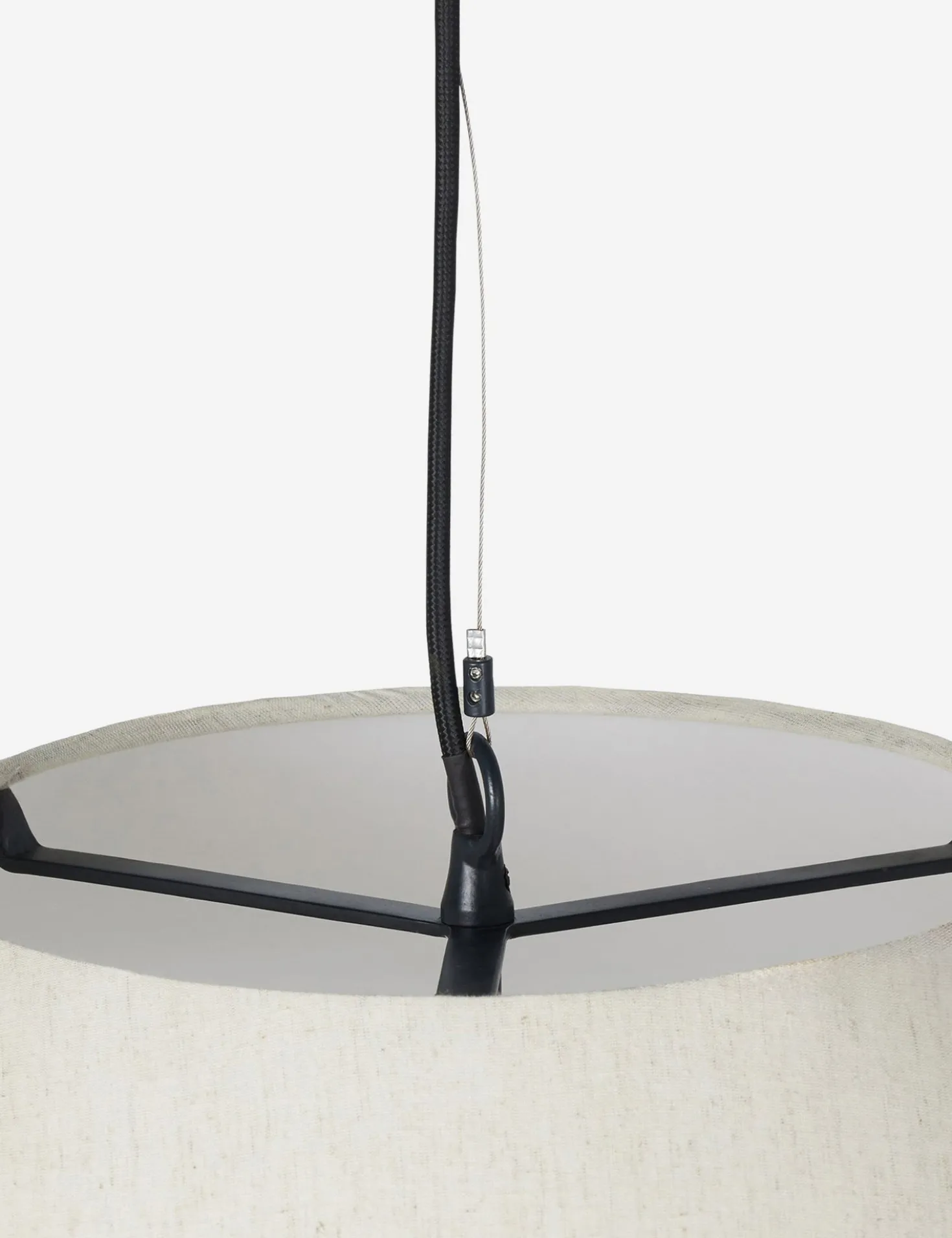 Lova Pendant Light