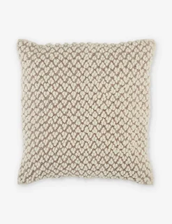 Luan Pillow