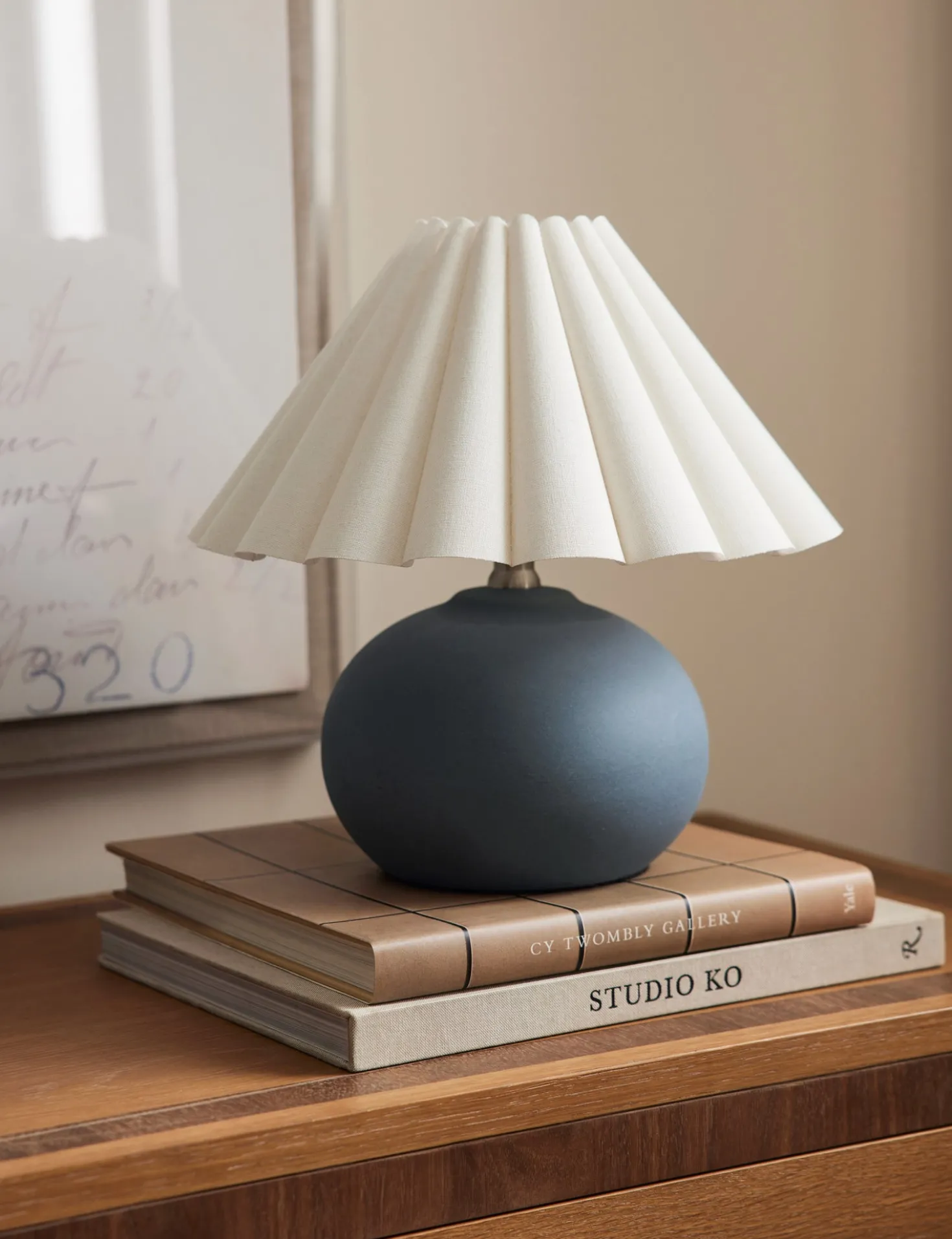 Luis Table Lamp