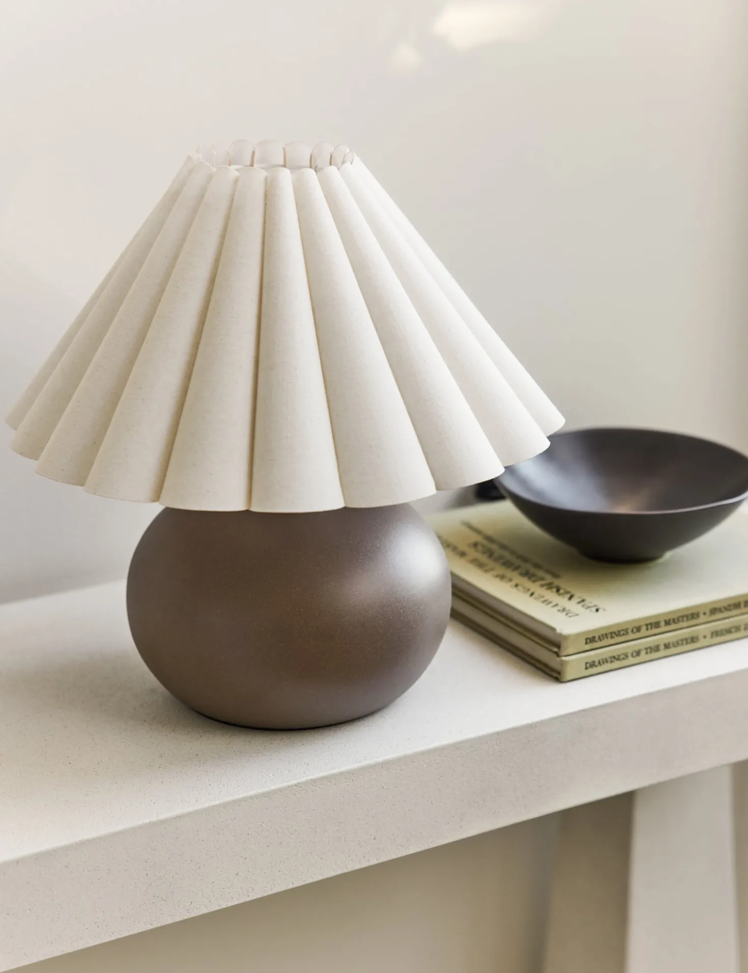 Luis Table Lamp
