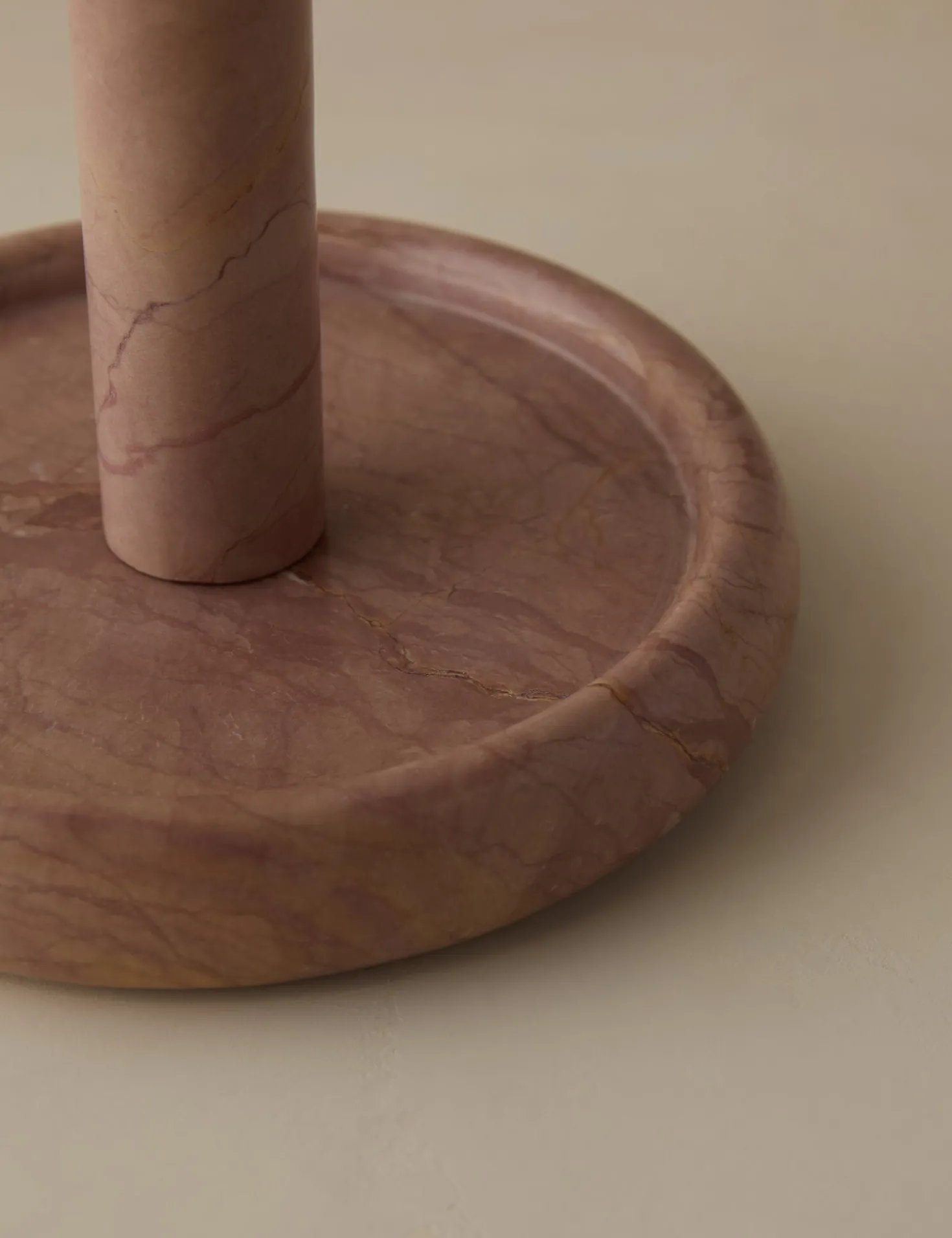 Lusine Paper Towel Holder