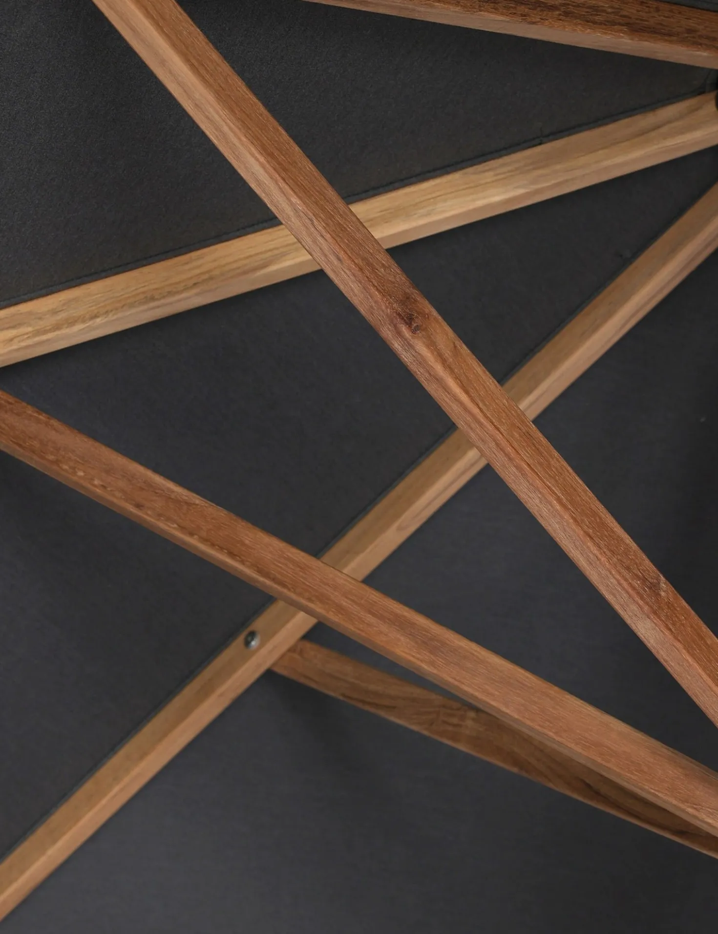 Luzita 9'10" Round Outdoor Umbrella