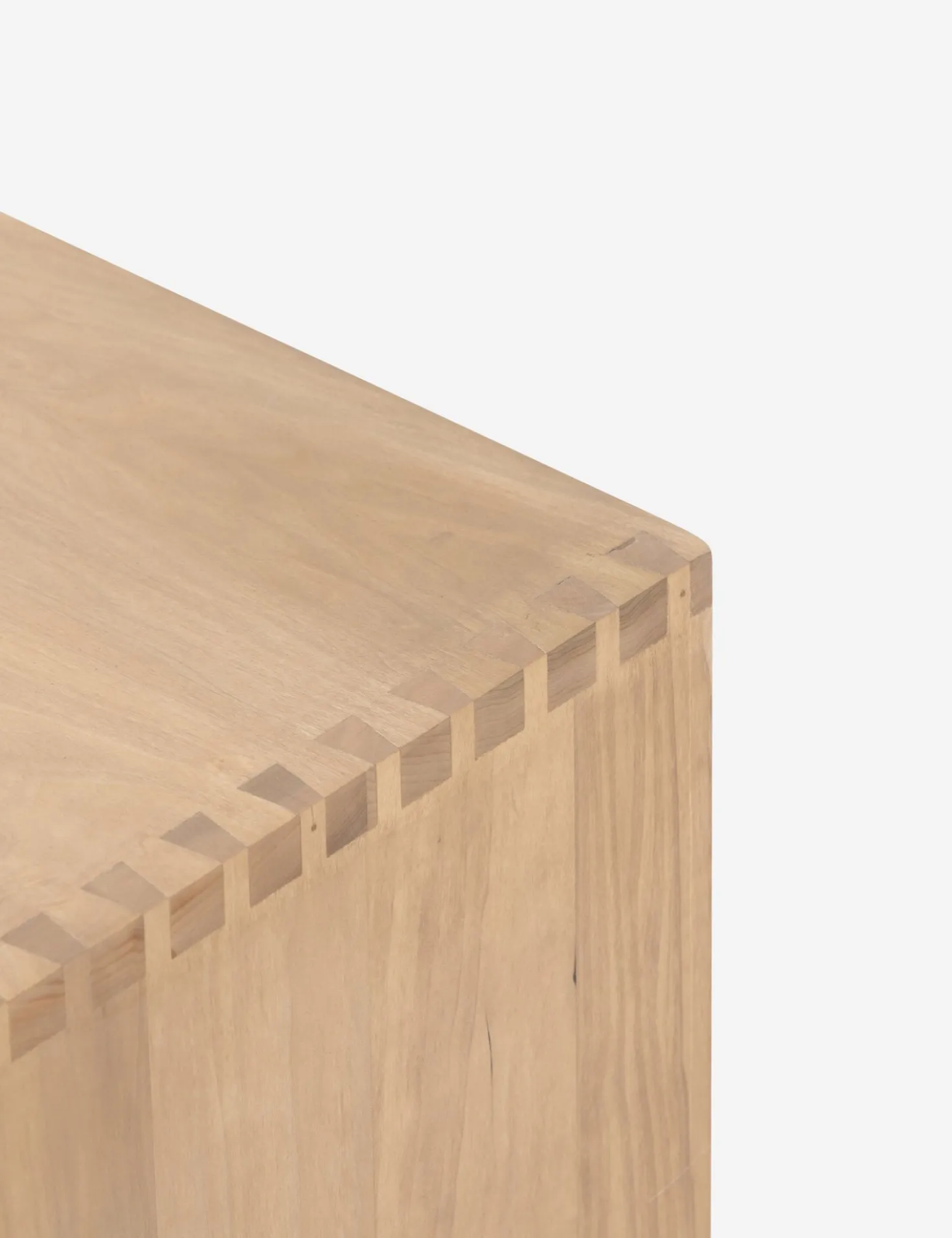 Maeve Media Console