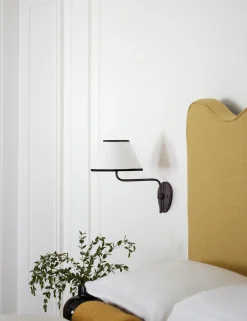 Magdalene Single Sconce