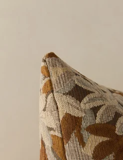 Mariata Pillow