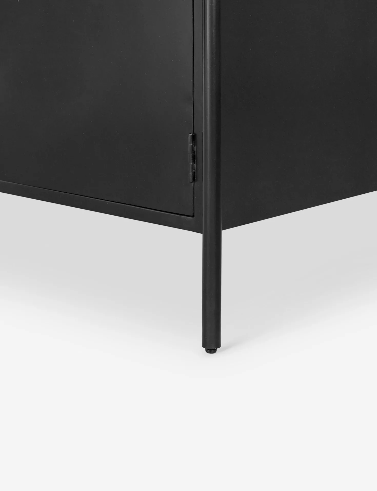 Mathus Sideboard