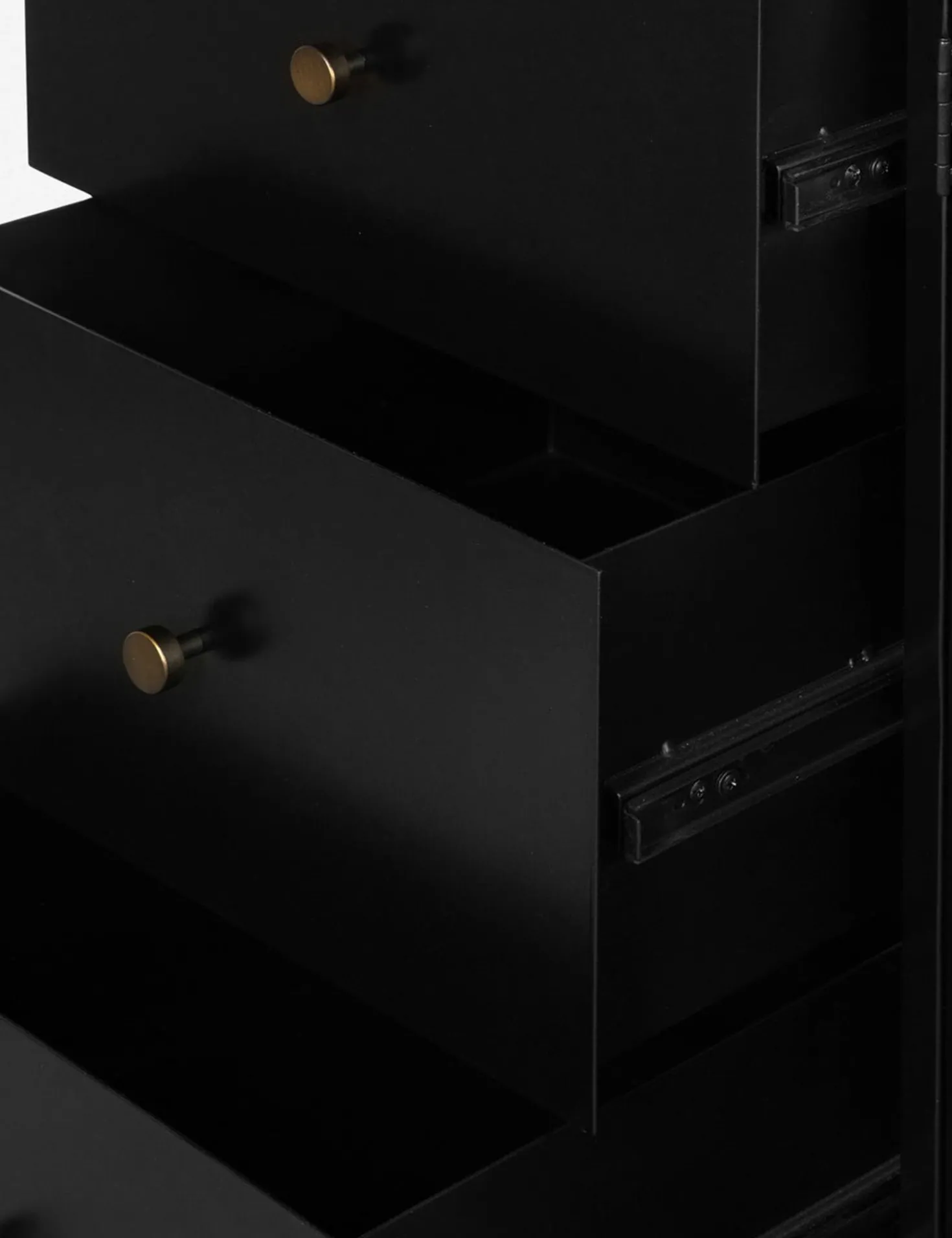 Mathus Sideboard