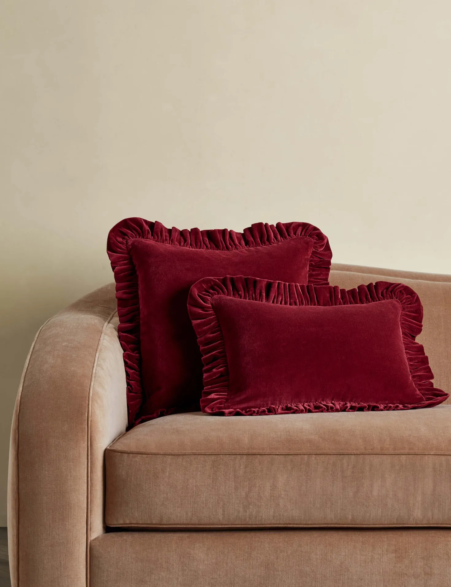 Mauree Velvet Pillow