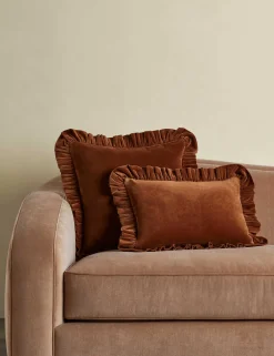 Mauree Velvet Pillow